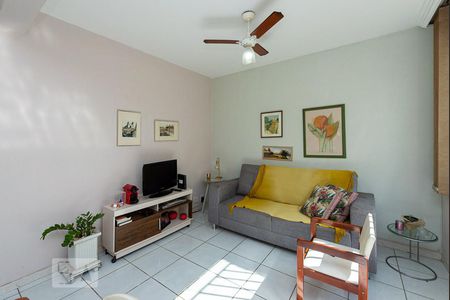 Sala de Estar de casa de condomínio para alugar com 4 quartos, 90m² em Dona Clara, Belo Horizonte