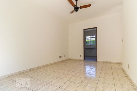 Sala de apartamento à venda com 2 quartos, 69m² em Parque Rural Fazenda Santa Cândida, Campinas