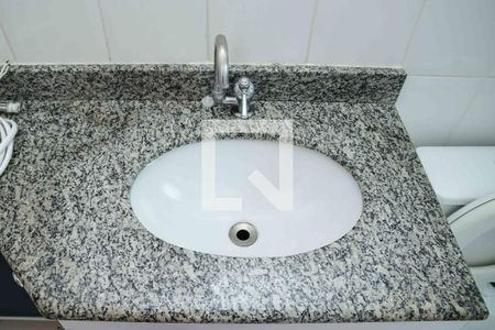 Casa de condomínio para alugar com 85m², 3 quartos e 2 vagasBanheiro - Torneira