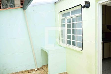 Casa de condomínio para alugar com 85m², 3 quartos e 2 vagasQuintal