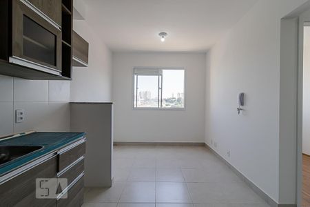 Apartamento para alugar com 2 quartos, 32m² em Parque Fongaro, São Paulo