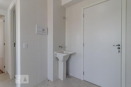 Cozinha e Área de Serviço de apartamento para alugar com 2 quartos, 32m² em Parque Fongaro, São Paulo