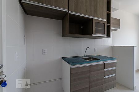 Cozinha e Área de Serviço de apartamento para alugar com 2 quartos, 32m² em Parque Fongaro, São Paulo