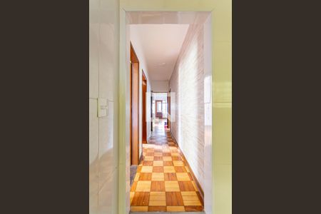 Corredor de casa à venda com 3 quartos, 150m² em Jardim Ipanema, Santo André