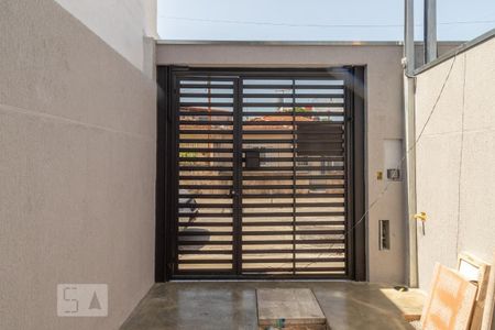 Casa à venda com 110m², 3 quartos e 2 vagasGaragem