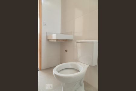 Casa à venda com 110m², 3 quartos e 2 vagasBanheiro da Suíte