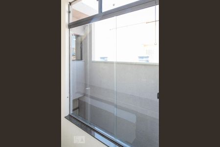 Casa à venda com 110m², 3 quartos e 2 vagasEscada