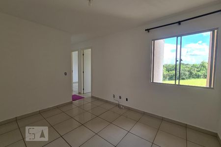 Sala de apartamento para alugar com 2 quartos, 50m² em Jardim Tatiana, Votorantim