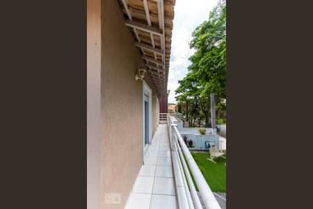 Casa de condomínio para alugar com 500m², 4 quartos e 4 vagas Casa de condomínio para alugar com 500m², 4 quartos e 4 vagasVaranda da Suíte 4