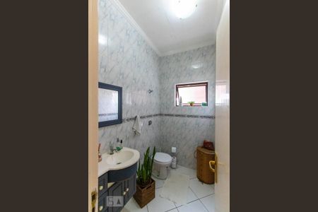 Casa de condomínio para alugar com 500m², 4 quartos e 4 vagas Casa de condomínio para alugar com 500m², 4 quartos e 4 vagasBanheiro 2