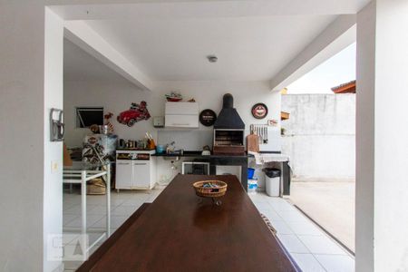 Casa de condomínio para alugar com 500m², 4 quartos e 4 vagas Casa de condomínio para alugar com 500m², 4 quartos e 4 vagasChurrasqueira