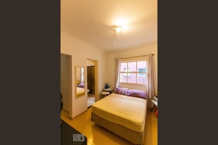 Casa de condomínio para alugar com 500m², 4 quartos e 4 vagas Casa de condomínio para alugar com 500m², 4 quartos e 4 vagasSuíte 2