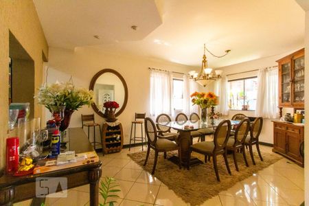 Sala de Jantar de casa de condomínio para alugar com 4 quartos, 500m² em São Paulo Ii, Cotia