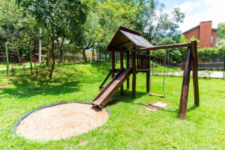 Casa de condomínio para alugar com 500m², 4 quartos e 4 vagas Casa de condomínio para alugar com 500m², 4 quartos e 4 vagasPlayground