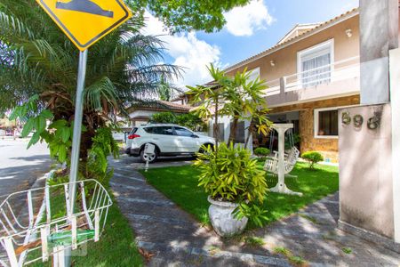Casa de condomínio para alugar com 500m², 4 quartos e 4 vagas Casa de condomínio para alugar com 500m², 4 quartos e 4 vagasFachada da Casa