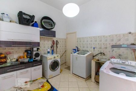 Casa de condomínio para alugar com 500m², 4 quartos e 4 vagas Casa de condomínio para alugar com 500m², 4 quartos e 4 vagasÁrea de Serviço
