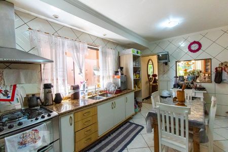 Casa de condomínio para alugar com 500m², 4 quartos e 4 vagas Casa de condomínio para alugar com 500m², 4 quartos e 4 vagasCozinha