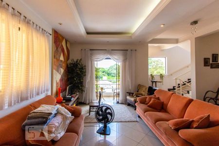 Sala de casa de condomínio para alugar com 4 quartos, 500m² em São Paulo Ii, Cotia