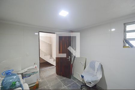 Casa à venda com 180m², 3 quartos e 2 vagasQuarto de Serviço