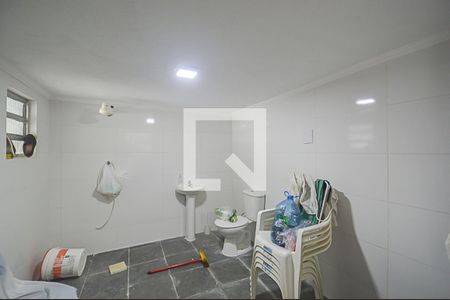 Casa à venda com 180m², 3 quartos e 2 vagasBanheiro de serviço