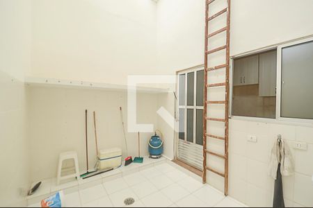 Casa à venda com 180m², 3 quartos e 2 vagasÁrea de Serviço