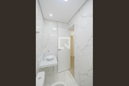 Casa à venda com 180m², 3 quartos e 2 vagasBanheiro