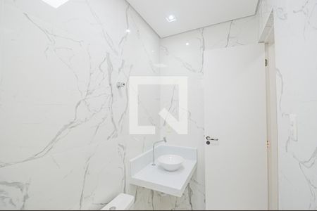 Casa à venda com 180m², 3 quartos e 2 vagasBanheiro