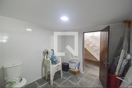 Casa à venda com 180m², 3 quartos e 2 vagasQuarto de Serviço
