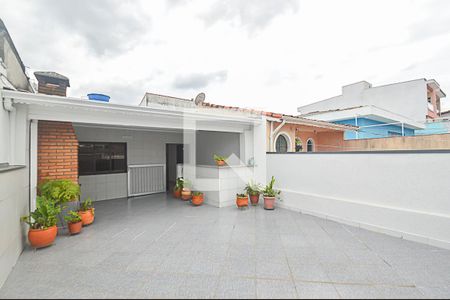 Casa à venda com 180m², 3 quartos e 2 vagasQuintal