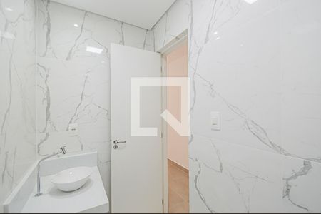 Casa à venda com 180m², 3 quartos e 2 vagasBanheiro da Suíte