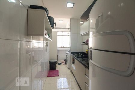 Apartamento à venda com 49m², 2 quartos e 2 vagas Apartamento à venda com 49m², 2 quartos e 2 vagasCozinha