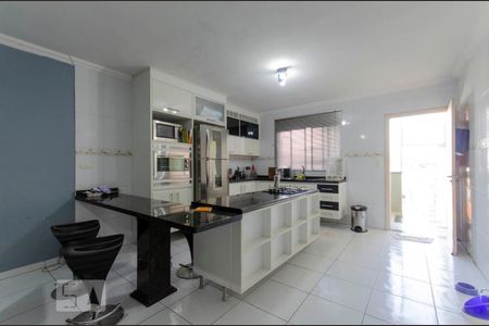 Casa à venda com 459m², 3 quartos e 6 vagas Casa à venda com 459m², 3 quartos e 6 vagasSala de Jantar e Cozinha