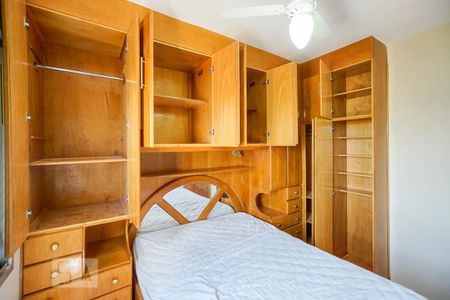 Apartamento à venda com 53m², 2 quartos e 2 vagasQuarto 02