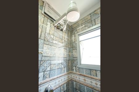 Apartamento à venda com 53m², 2 quartos e 2 vagasChuveiro