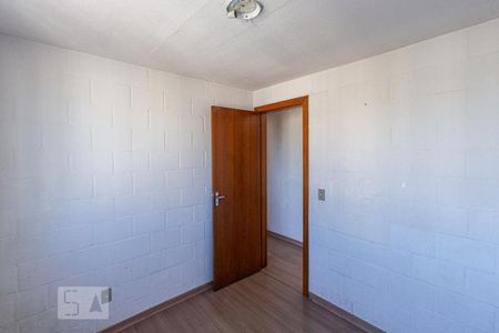 Quarto 1 de apartamento para alugar com 2 quartos, 40m² em Campo Novo, Porto Alegre