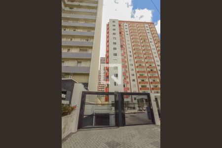Apartamento para alugar com 65m², 2 quartos e 1 vagaFachada