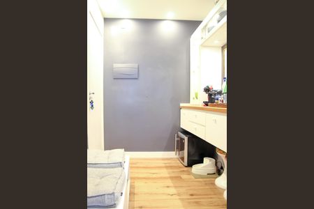 Apartamento à venda com 60m², 2 quartos e 1 vaga Apartamento à venda com 60m², 2 quartos e 1 vagaEntrada