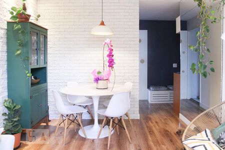 Sala de apartamento para alugar com 2 quartos, 60m² em Rudge Ramos, São Bernardo do Campo