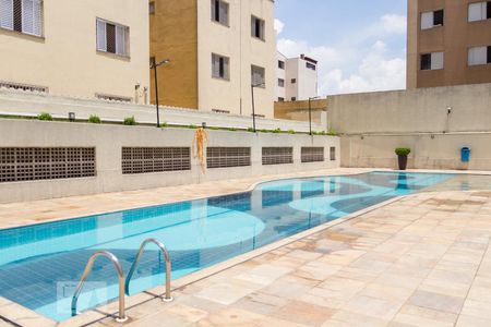 Apartamento à venda com 60m², 2 quartos e 1 vaga Apartamento à venda com 60m², 2 quartos e 1 vagaÁrea comum - Piscina