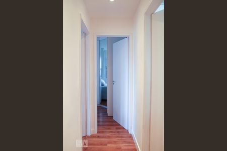 Apartamento à venda com 60m², 2 quartos e 1 vaga Apartamento à venda com 60m², 2 quartos e 1 vagaCorredor