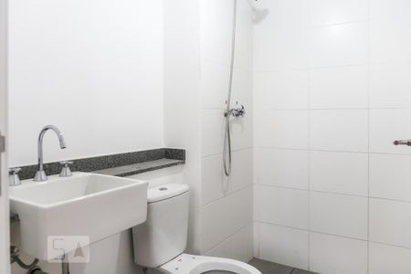Banheiro de kitnet/studio à venda com 1 quarto, 24m² em Sumarezinho, São Paulo