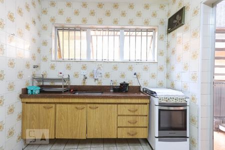 Casa à venda com 110m², 3 quartos e 2 vagas Casa à venda com 110m², 3 quartos e 2 vagasCozinha