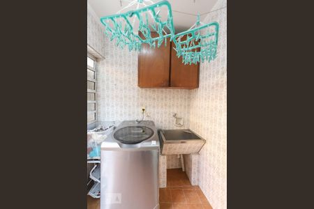 Casa à venda com 110m², 3 quartos e 2 vagas Casa à venda com 110m², 3 quartos e 2 vagasLavanderia