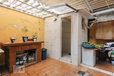 Casa à venda com 110m², 3 quartos e 2 vagas Casa à venda com 110m², 3 quartos e 2 vagasQuintal