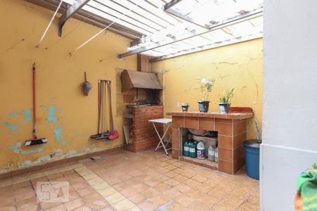 Casa à venda com 110m², 3 quartos e 2 vagas Casa à venda com 110m², 3 quartos e 2 vagasQuintal