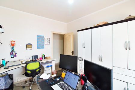 Casa à venda com 450m², 5 quartos e 6 vagas Casa à venda com 450m², 5 quartos e 6 vagasQuarto 4