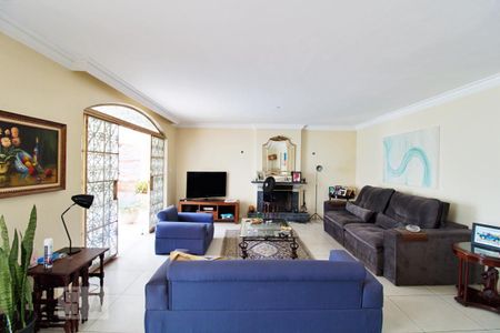 Sala de casa à venda com 5 quartos, 450m² em Jardim Leonor, São Paulo