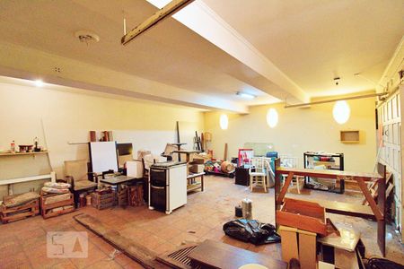 Casa à venda com 450m², 5 quartos e 6 vagas Casa à venda com 450m², 5 quartos e 6 vagasGaragem