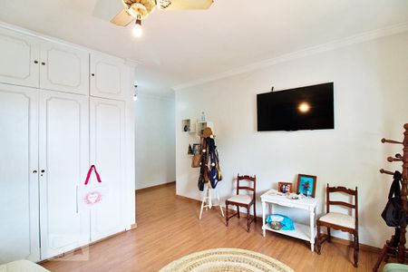 Casa à venda com 450m², 5 quartos e 6 vagas Casa à venda com 450m², 5 quartos e 6 vagasSuíte