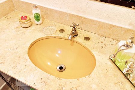 Lavabo de casa à venda com 5 quartos, 450m² em Jardim Leonor, São Paulo